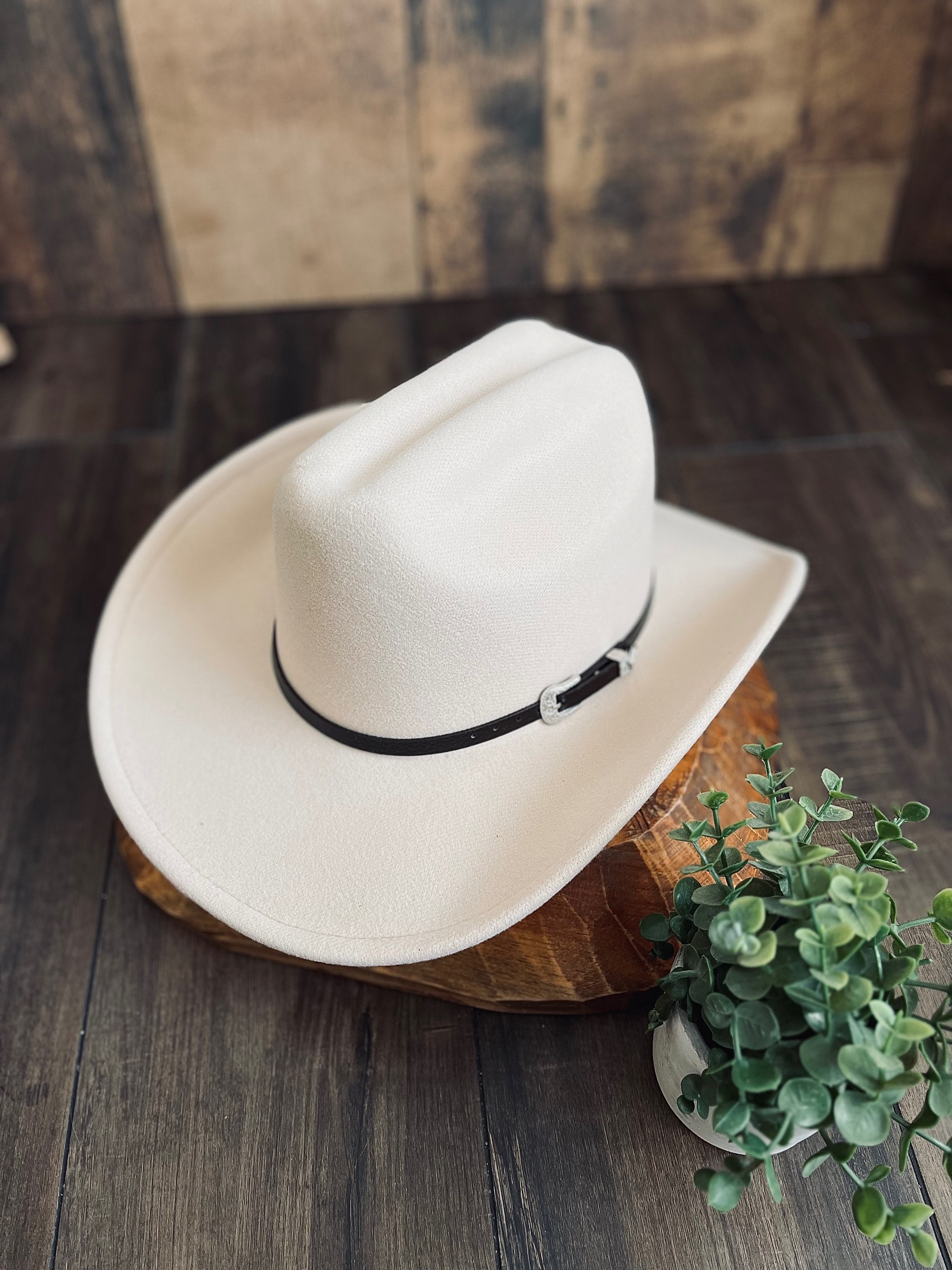 Cattleman Style Cowboy Hat