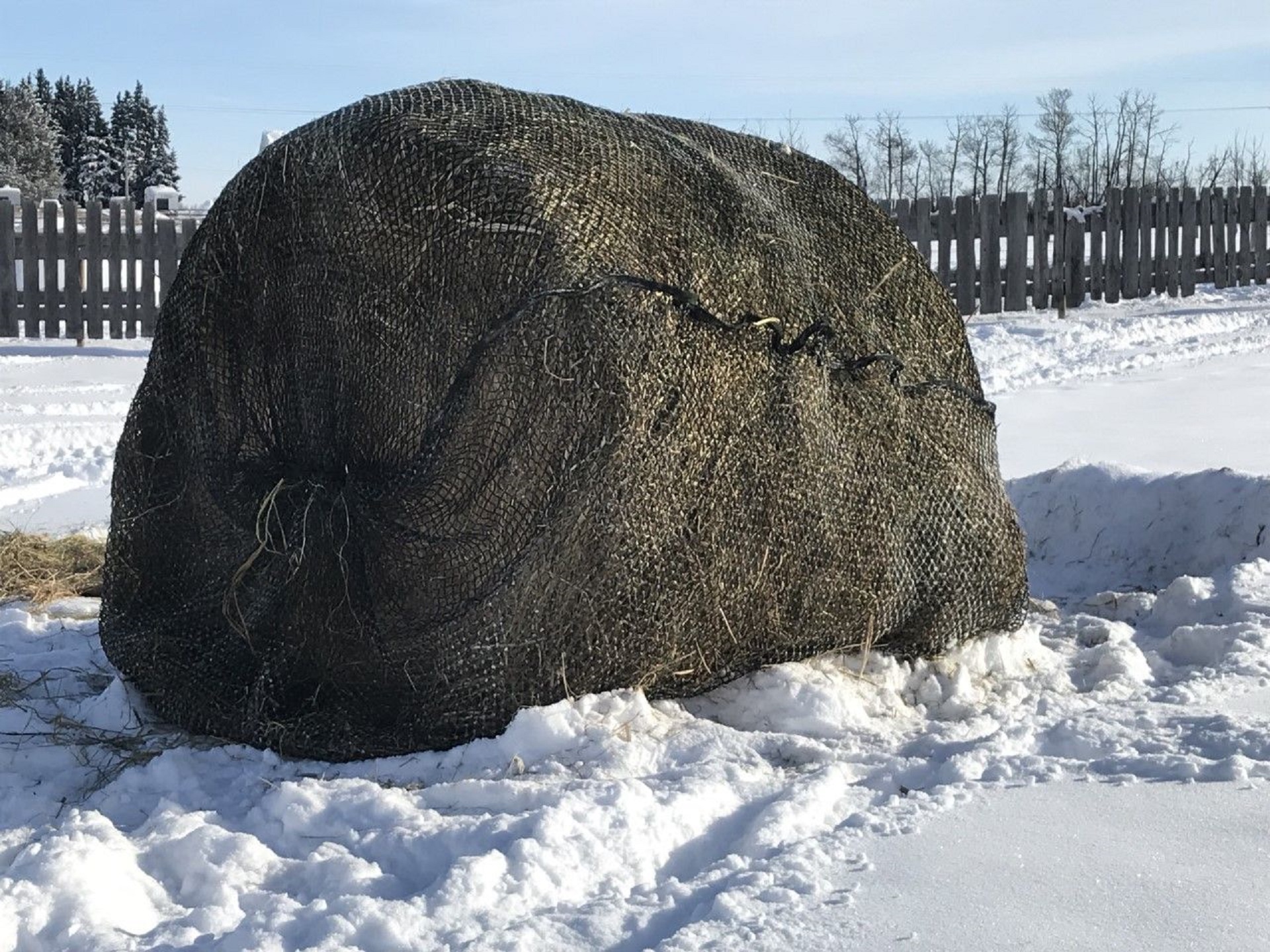 LARGE WIDE ROUND BALE HAY NET