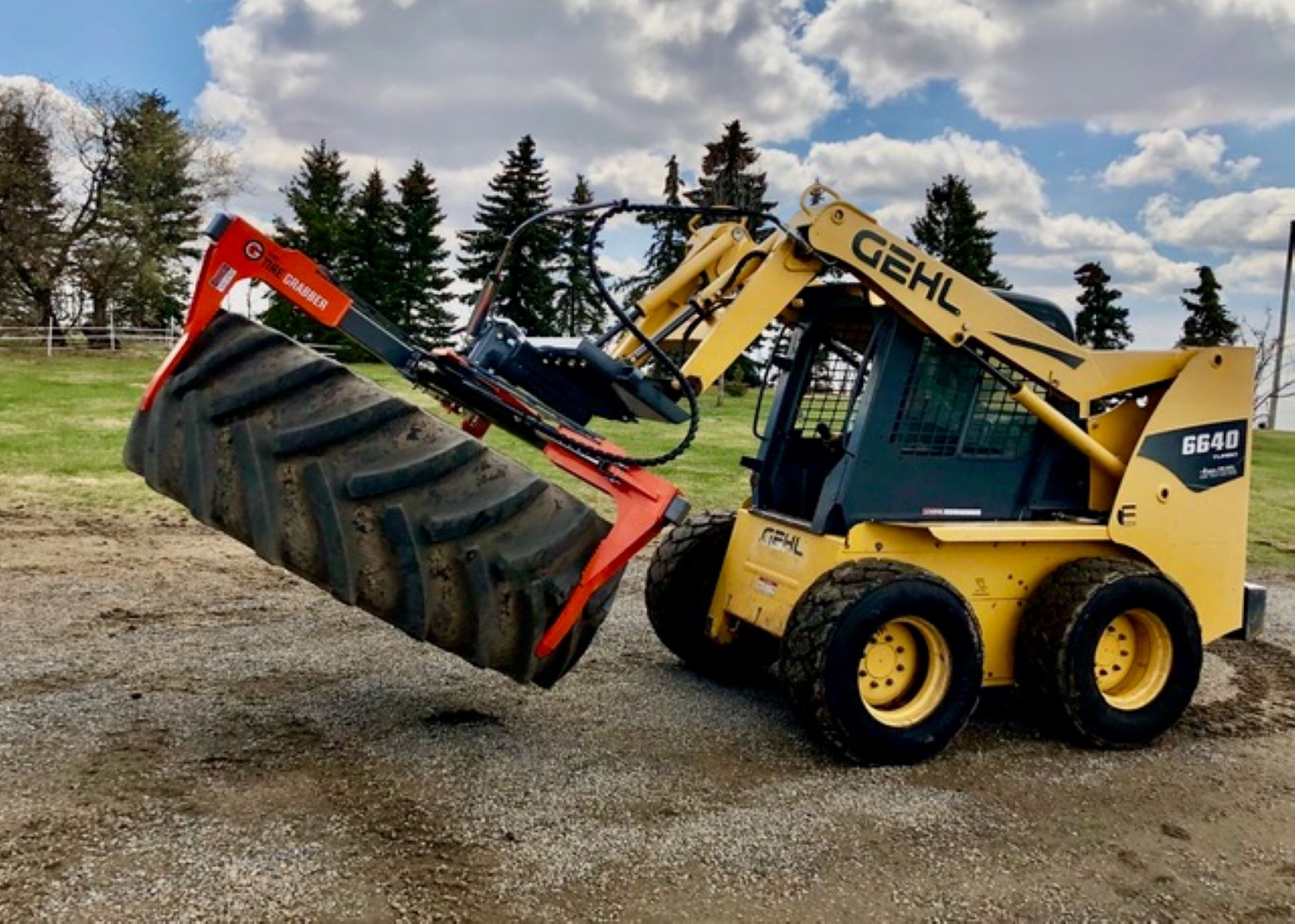 THE TIREGABBER QUICK ATTACH SKIDSTEER PLATE